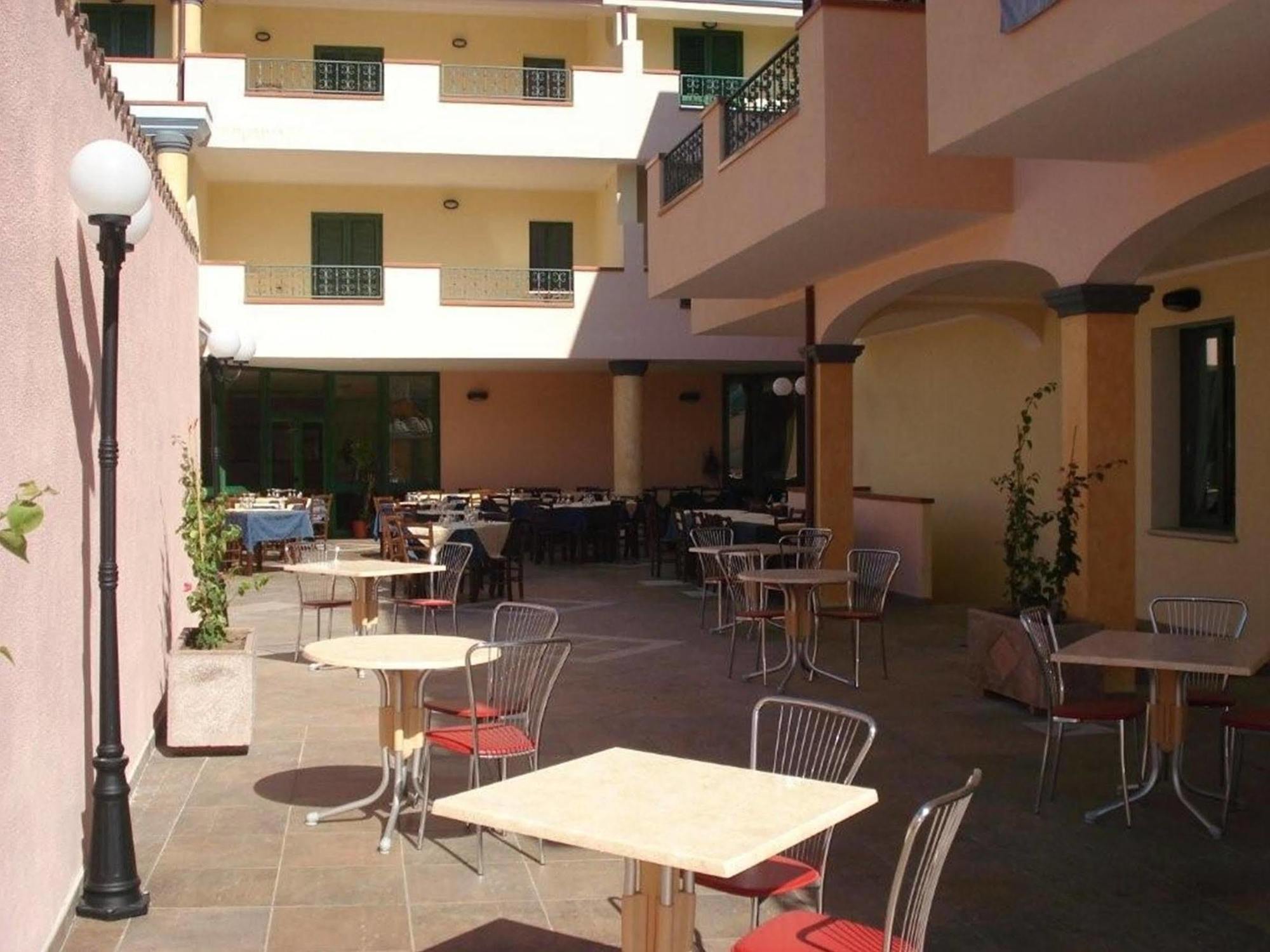 Hotel Baia Marina Orosei Restaurante foto